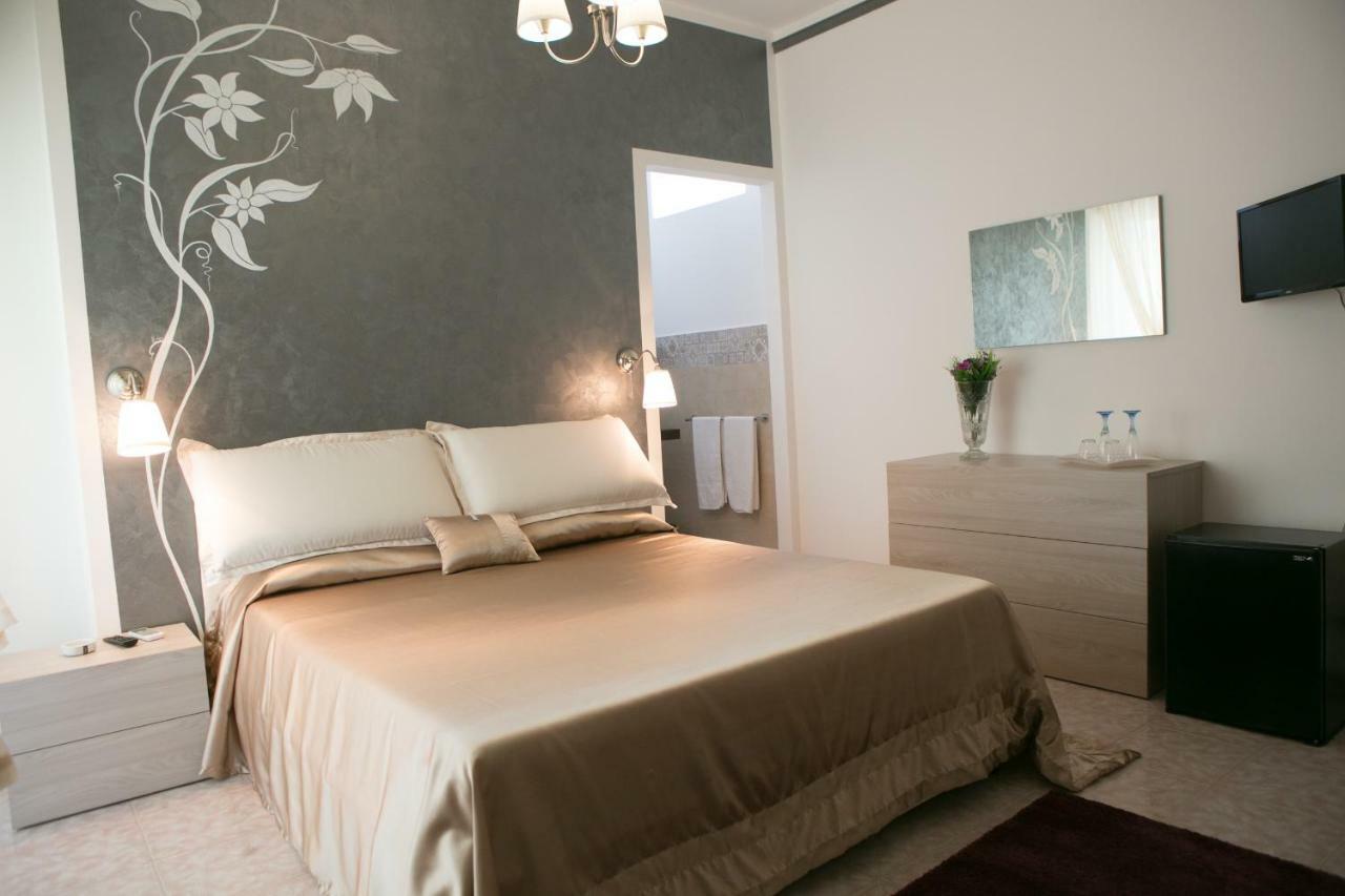 Affitta Camere The Queen Ispica Exterior photo