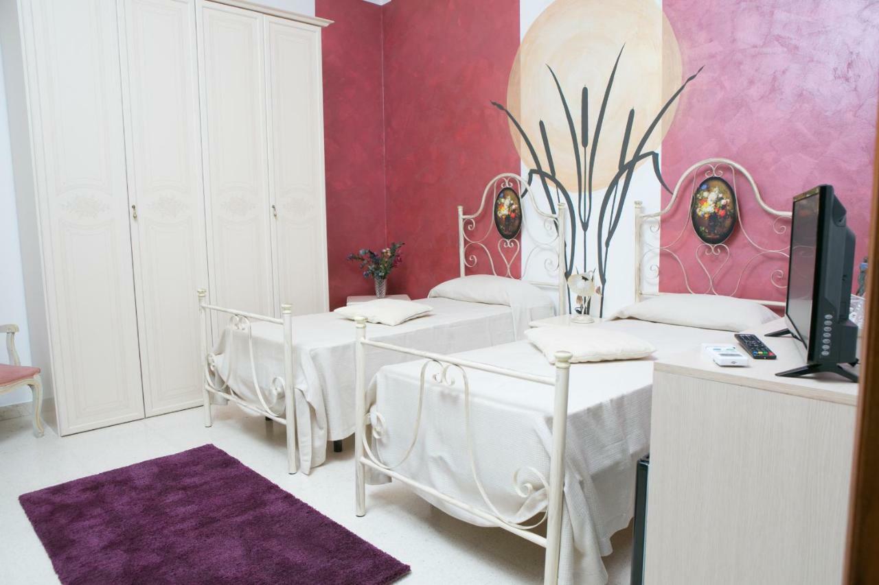 Affitta Camere The Queen Ispica Exterior photo